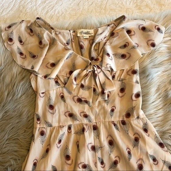 Boutique Forever 21 Peacock Feather Romper with Pockets - Picture 5 of 10